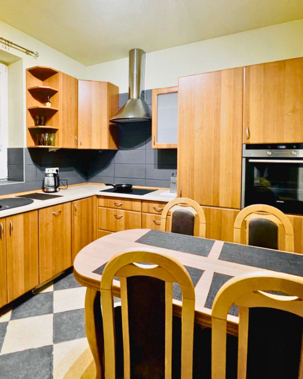 ul. Jedności Narodowej 45a