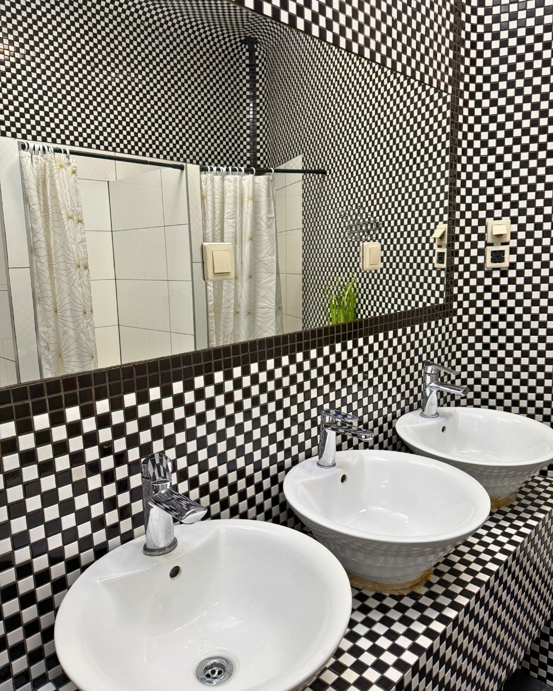 Plac Świętego Macieja 21